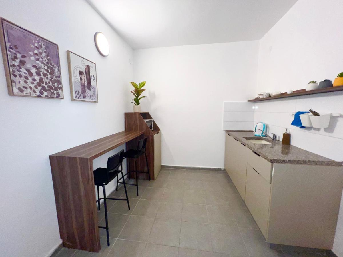 Aspentlv - Hacarmel Market Apartments & Studios テル・アビブ エクステリア 写真