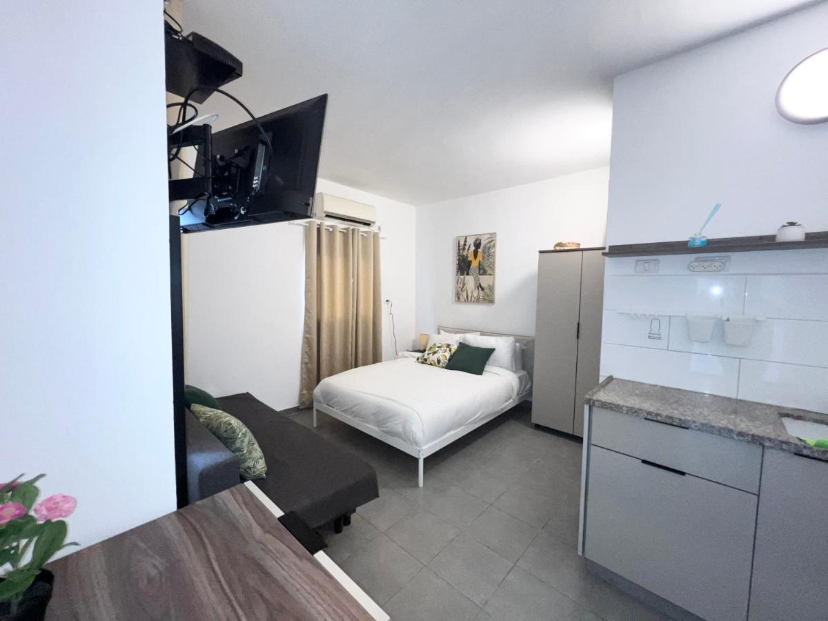 Aspentlv - Hacarmel Market Apartments & Studios テル・アビブ エクステリア 写真