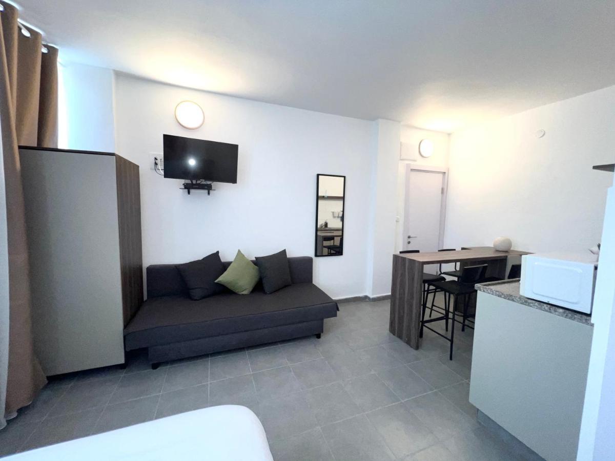 Aspentlv - Hacarmel Market Apartments & Studios テル・アビブ エクステリア 写真