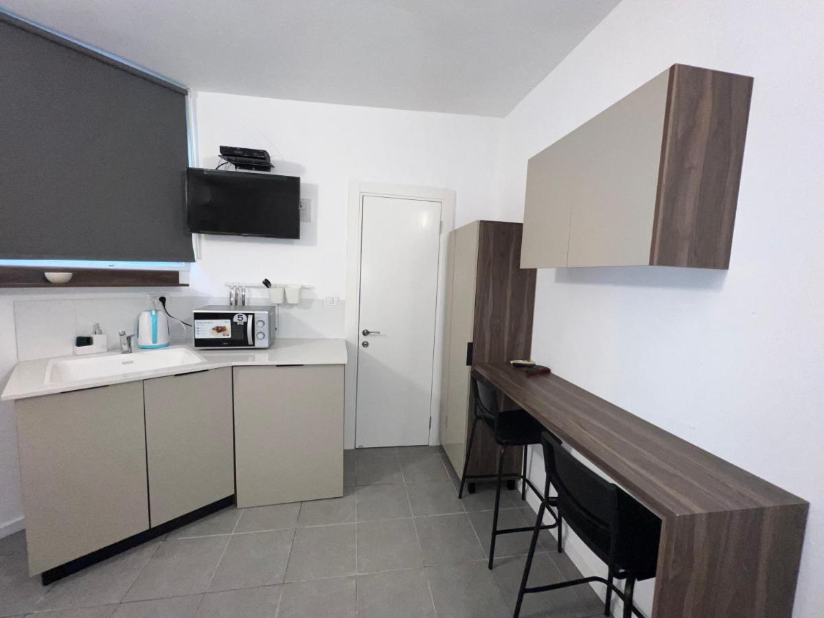Aspentlv - Hacarmel Market Apartments & Studios テル・アビブ エクステリア 写真