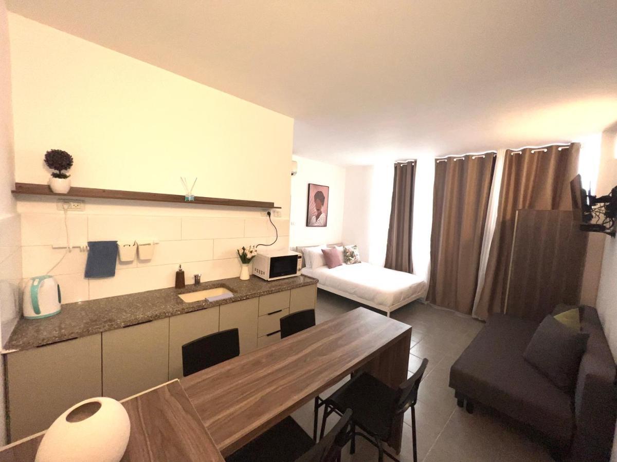 Aspentlv - Hacarmel Market Apartments & Studios テル・アビブ エクステリア 写真